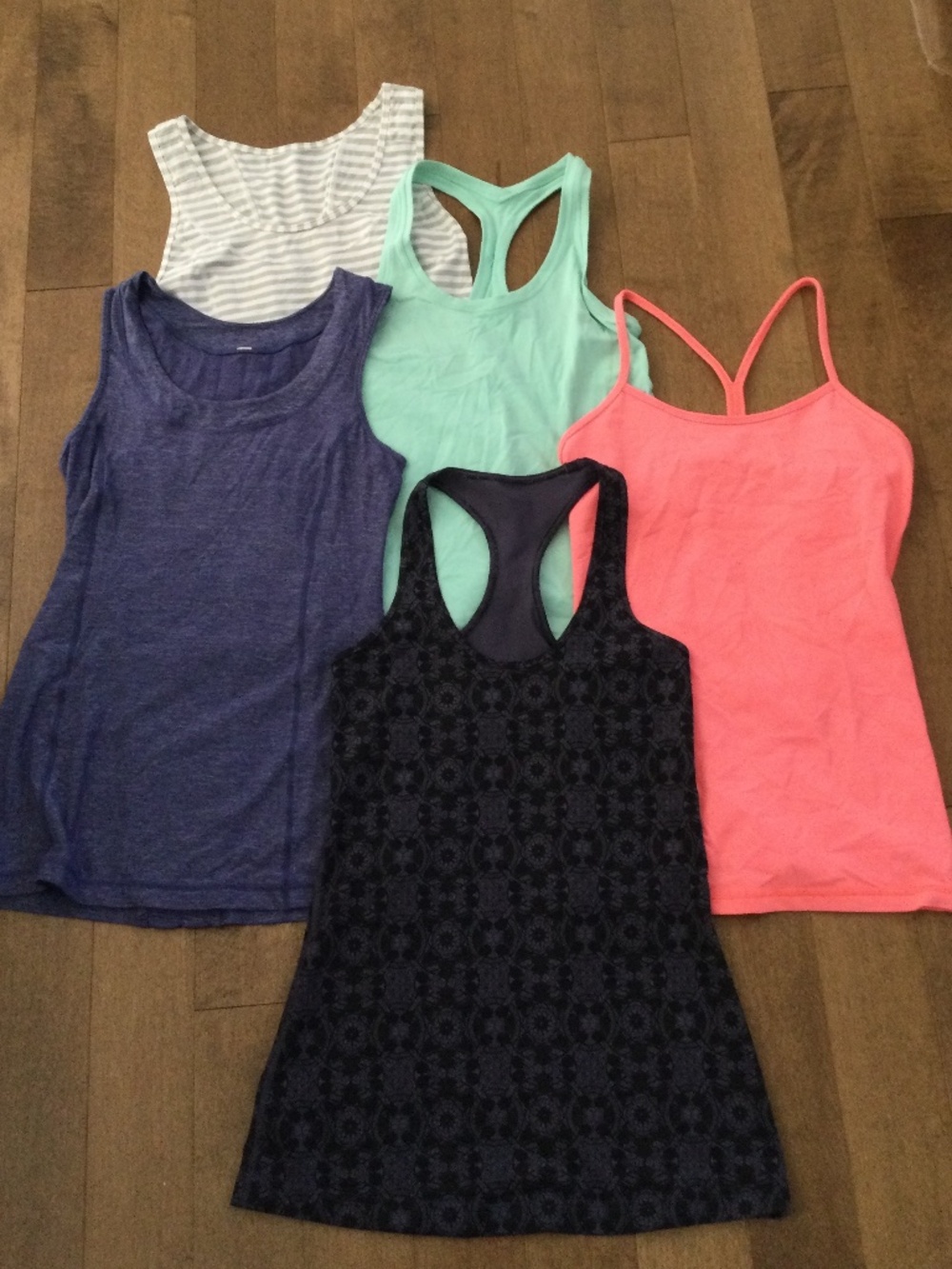 Lululemon tank bundle